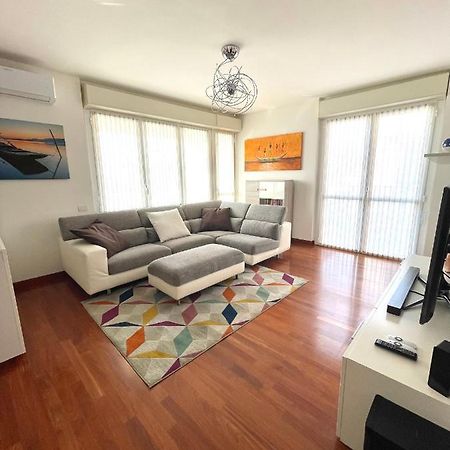 Elegant Apartment In Milan With Panoramic Terrace 외부 사진